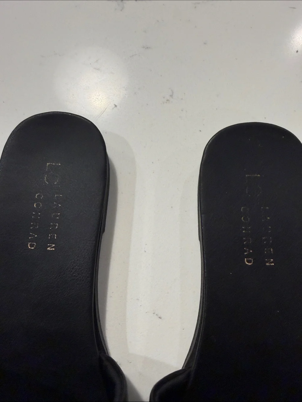 LC Lauren Conrad Henna Black Slide Sandals, Tortoiseshell Circle Buckle. Size 9.